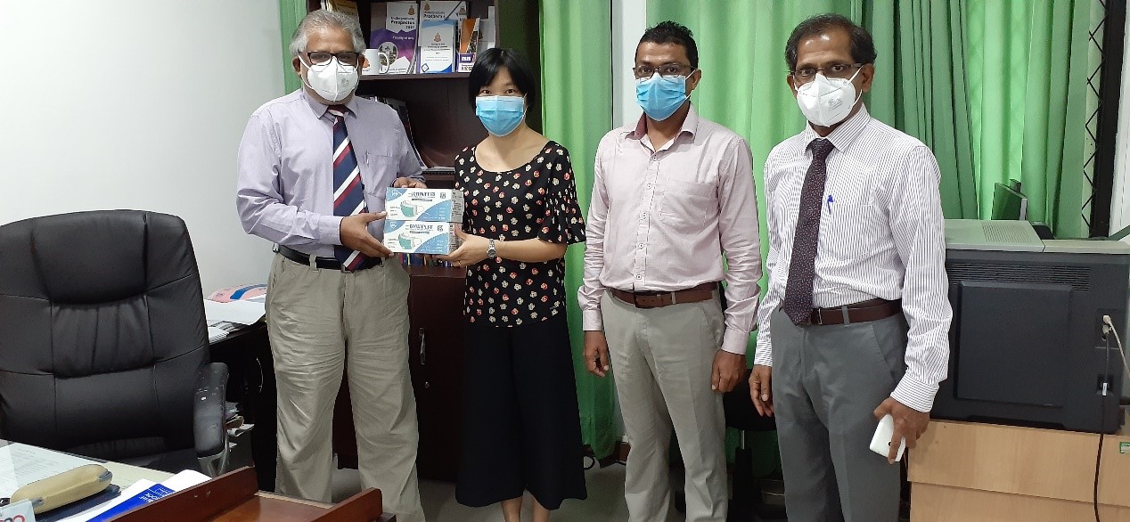 Honghe University donated medical masks to the Faculty of Arts – 25th June